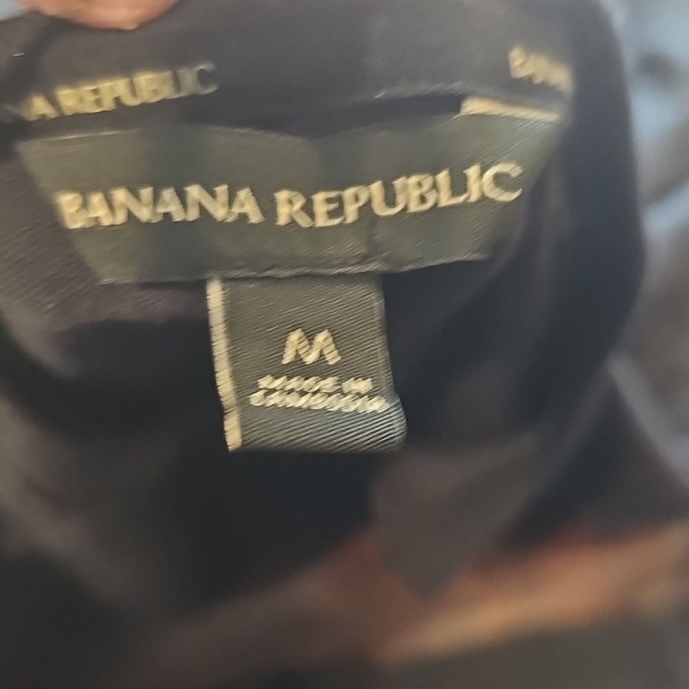 B1 Black V Neck Shrit Banana Republic Sz M - Picture 4 of 4